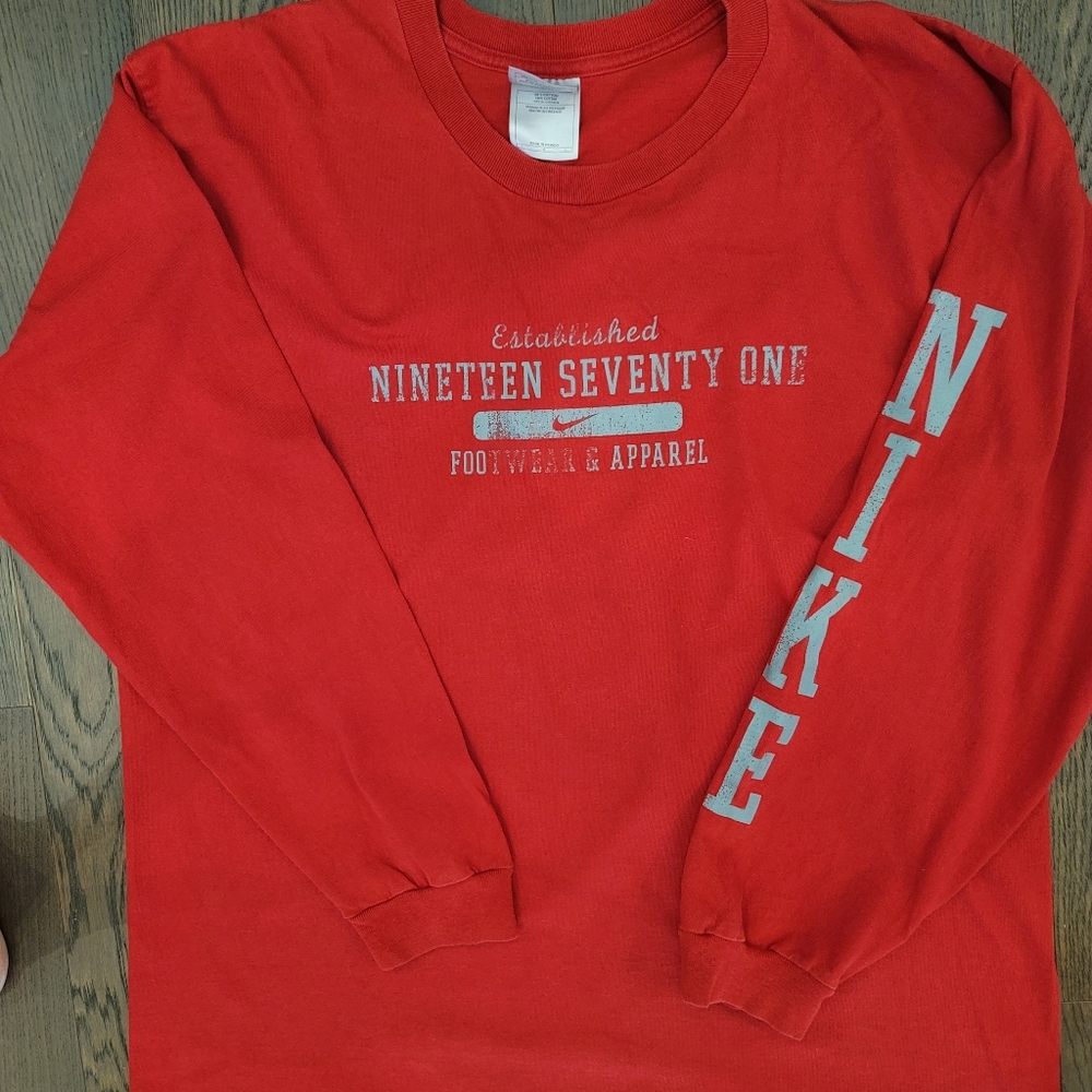 Vintage Nike Red Long Sleeve T-Shirt "Established Nineteen Seventy One" Men's L - Picture 4 of 6